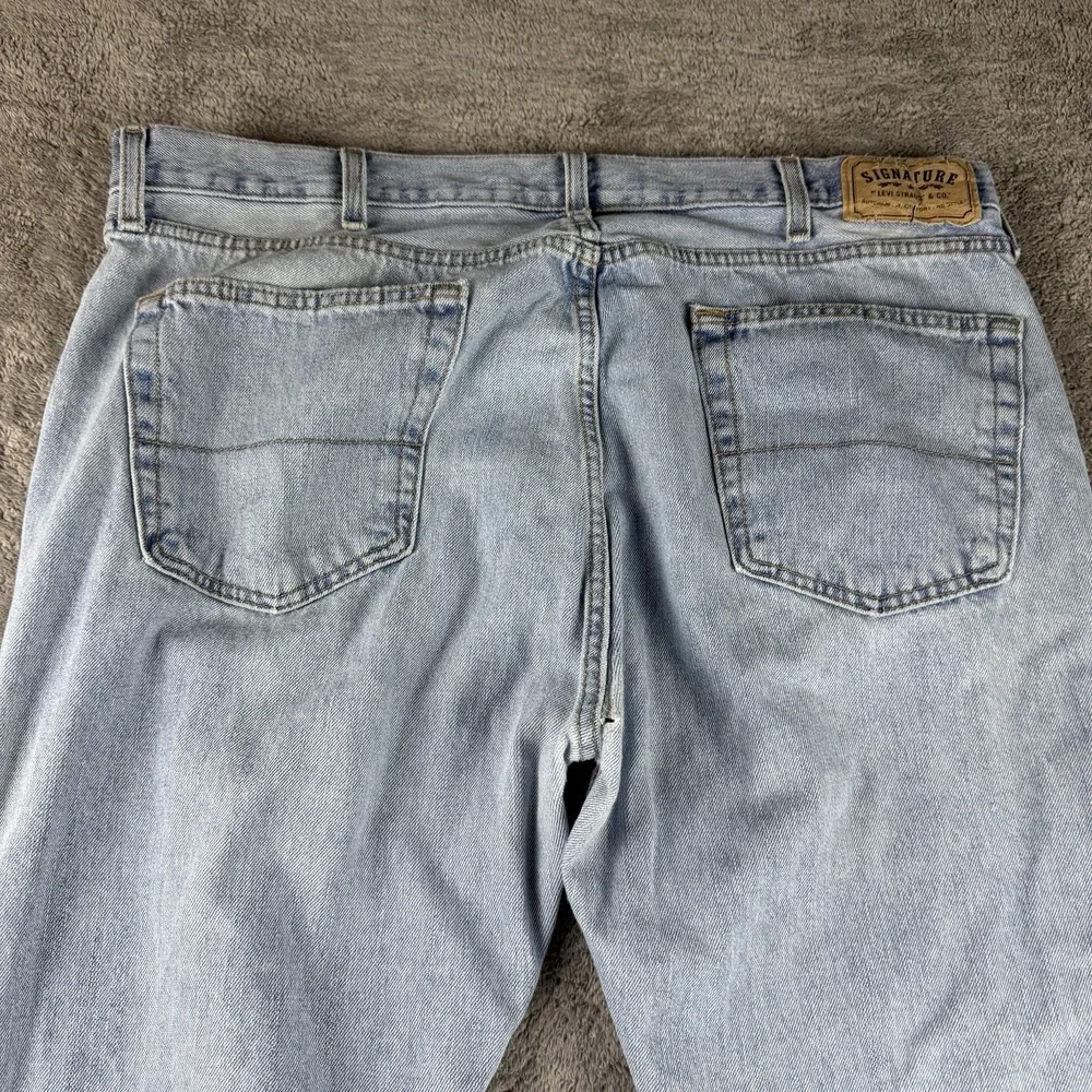 Signature Levi Strauss Regular Fit Jeans Mens 40x30 Blue Light Wash Denim‎
